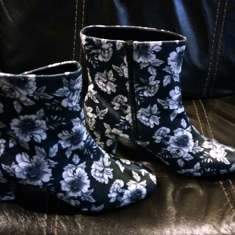 Women's Boots